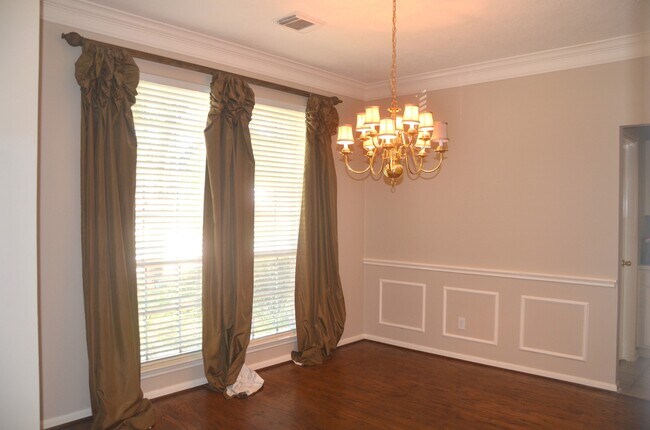 Foto del edificio - 8510 Green Ash Dr