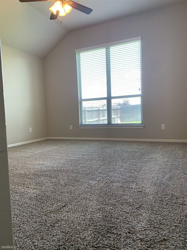 Building Photo - 4 br, 2 bath House - 5611 Markham Drive