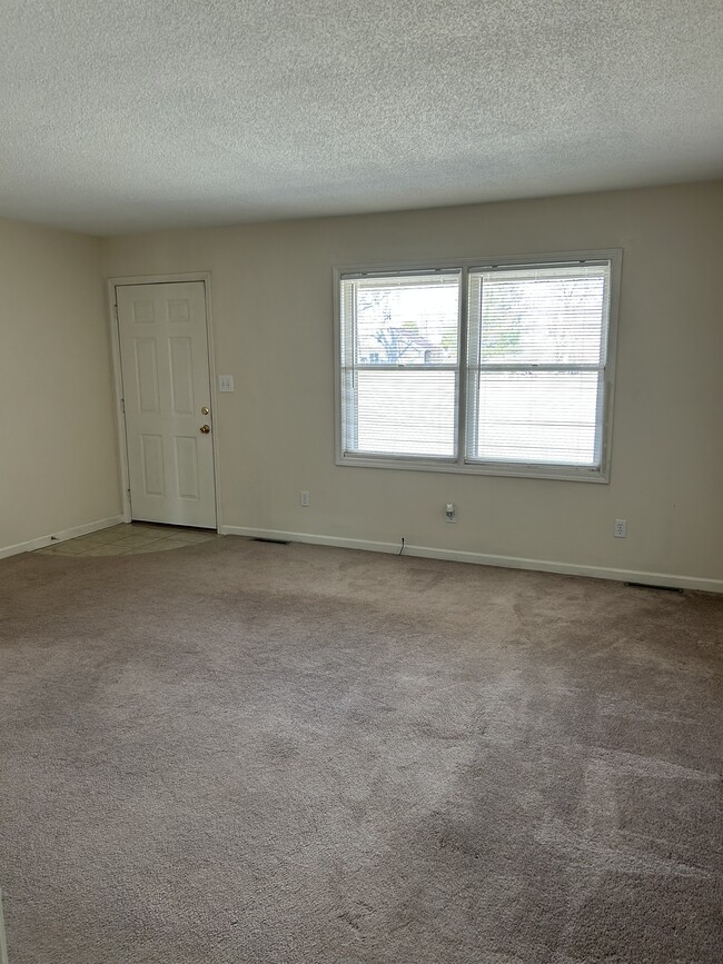 Foto del edificio - 601 Golden Acres Loop