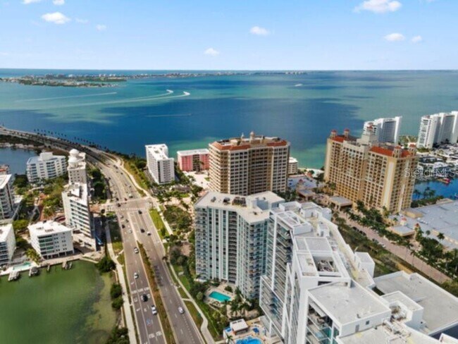 Foto del edificio - 1111 N Gulfstream Ave