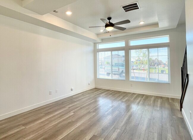 Building Photo - 4377 Bromwell Ct