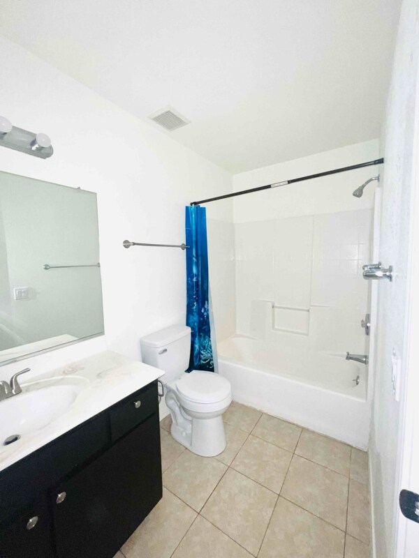 Building Photo - 3150 Arapaho Dr