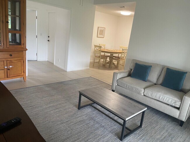 Foto del edificio - 12726 Spinnaker Ln
