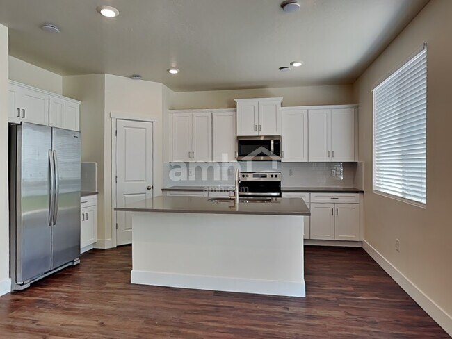 Foto del edificio - 4055 Bold Stripe Ave