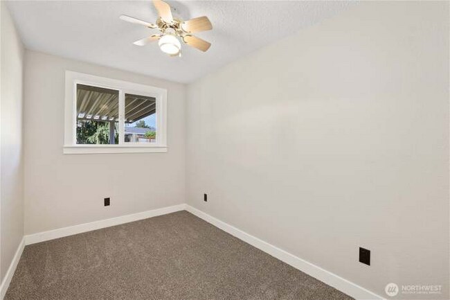 Foto del edificio - 4981 31st St NE