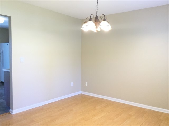 Foto del edificio - 108 Endicott Ct