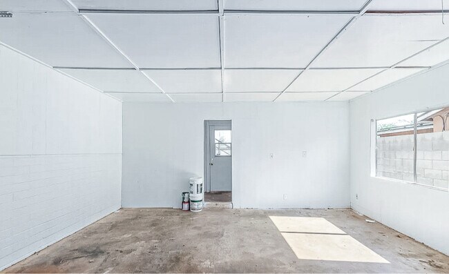 Foto del edificio - 4450 E Alta Vista Rd