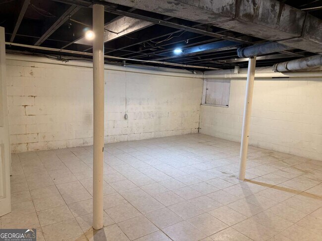 Foto del edificio - 3155 Oak Dr