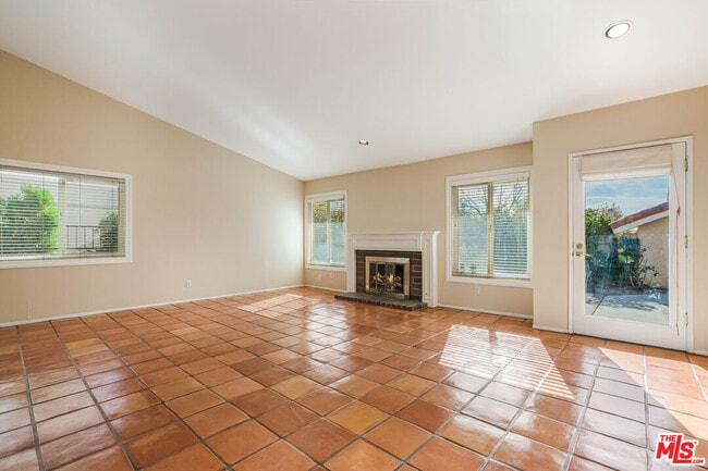 Building Photo - 17141 Nevette Ct