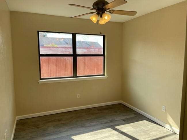 Building Photo - 3833 Rebecca Lane