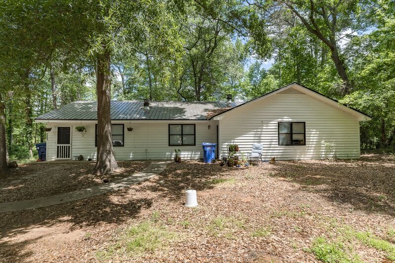 Foto principal - 1647 Cedar Shoals Dr