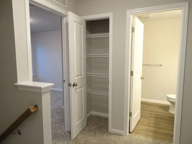 Foto del edificio - 5 Cobblestone Ct