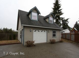 Building Photo - 3 br, 2.5 bath House - 3215 McKinley Ct.