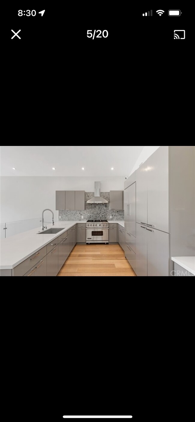 Building Photo - 720 Rosecrans Ave