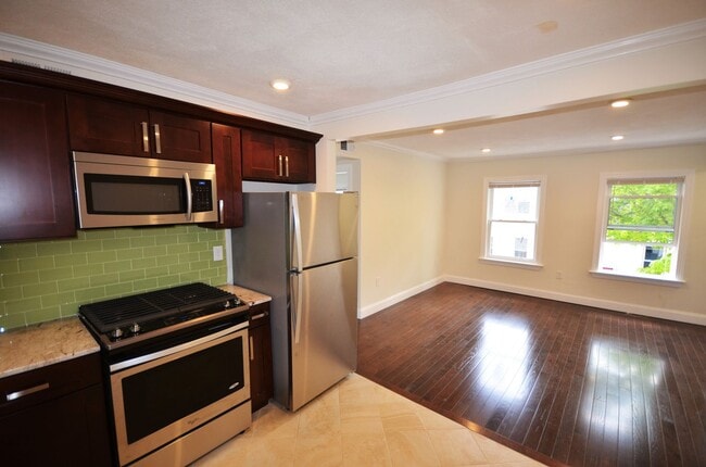 Photo - 130 Bro Apartment