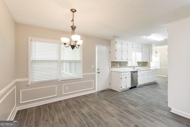 Building Photo - 1080 Plantation Blvd SE