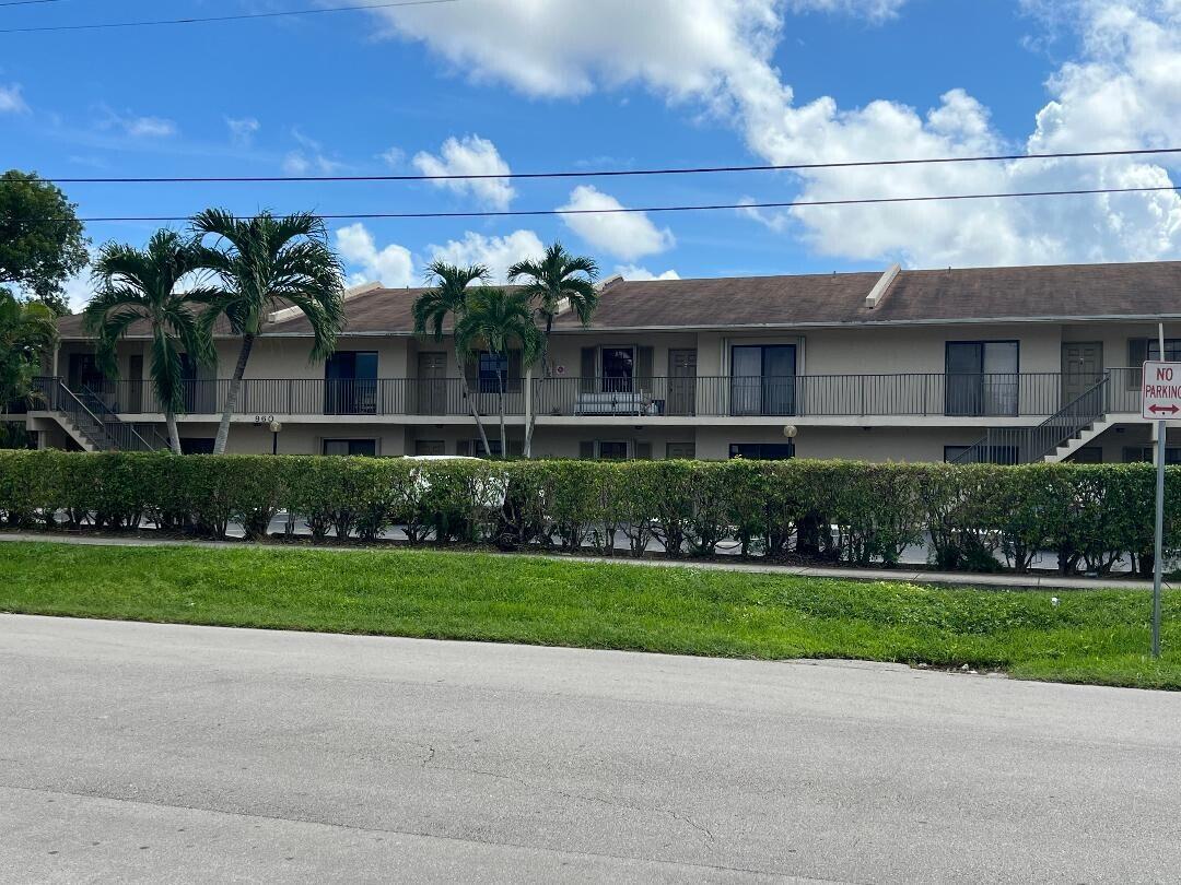 Primary Photo - 960 NW 45th St