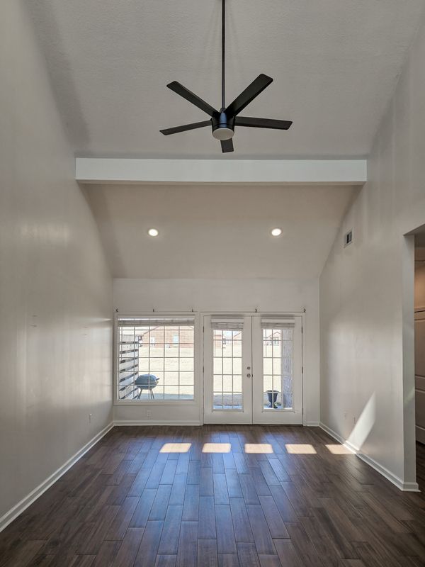 Foto del edificio - 4804 Antosh Cir