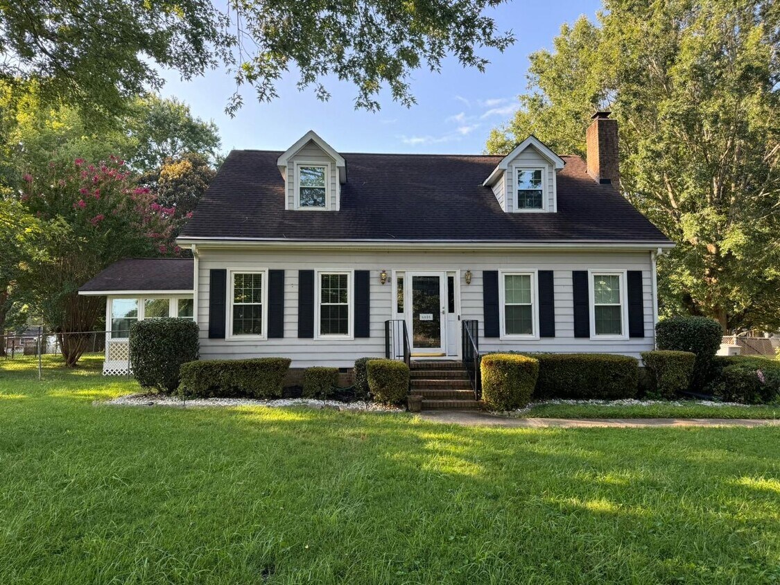 6008 Mallard Dr, Charlotte, NC 28227 House Rental in Charlotte, NC