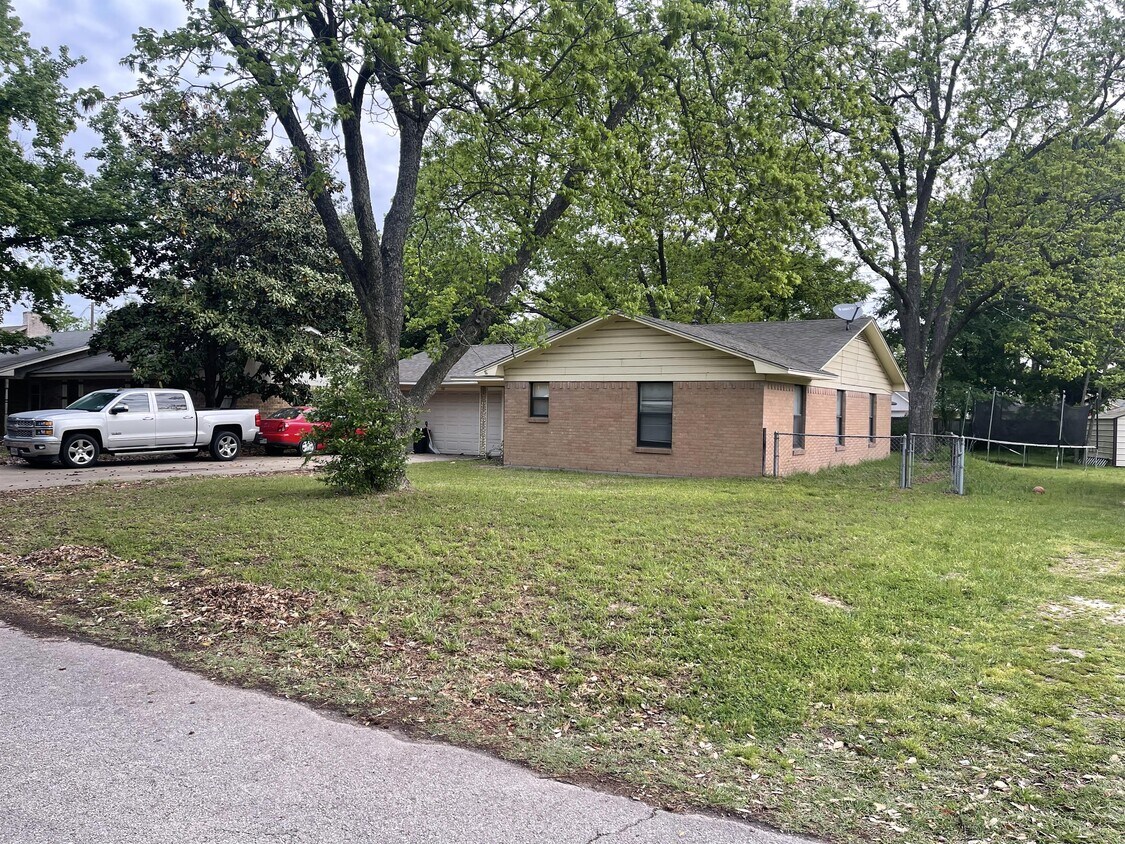 150 Katy Dr, Emory, TX 75440 House Rental in Emory, TX