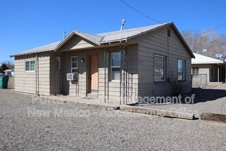 Building Photo - 1021 Schofield Ln