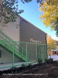 Primary Photo - 600 NW 32nd St