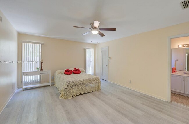 Foto del edificio - 9039 NW 21st Ct