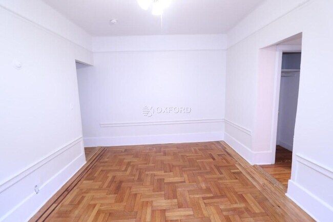 Foto del edificio - 109-05 120th St