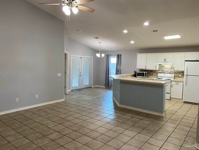 Foto del edificio - 327 Mizzen Ln