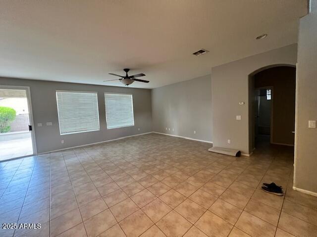 Building Photo - 10618 W Lone Cactus Dr