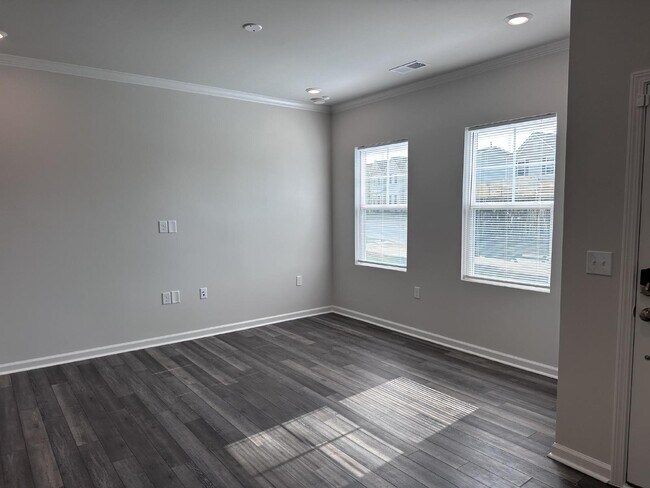 Foto del edificio - 2 bed, 2.5 bath New Construction Townhome