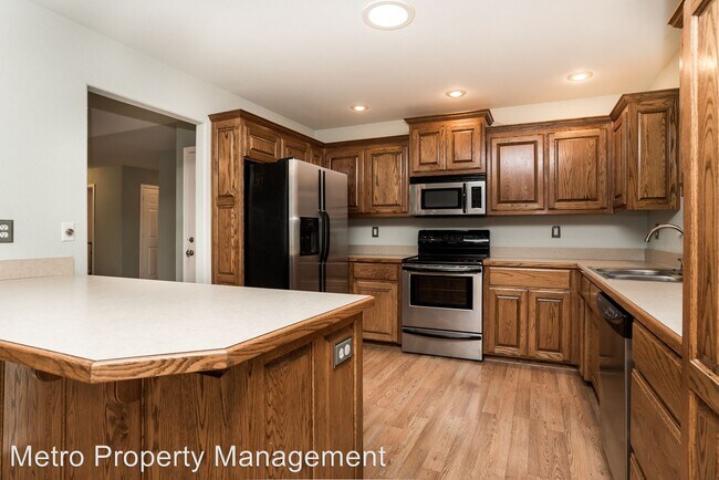 Foto del edificio - 3 br, 3 bath House - 5 Wreston Ln.