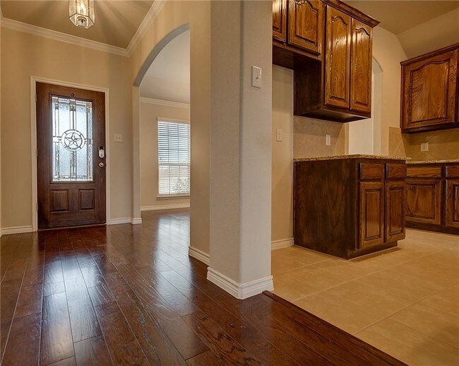 Building Photo - 1112 Hidden Creek Dr