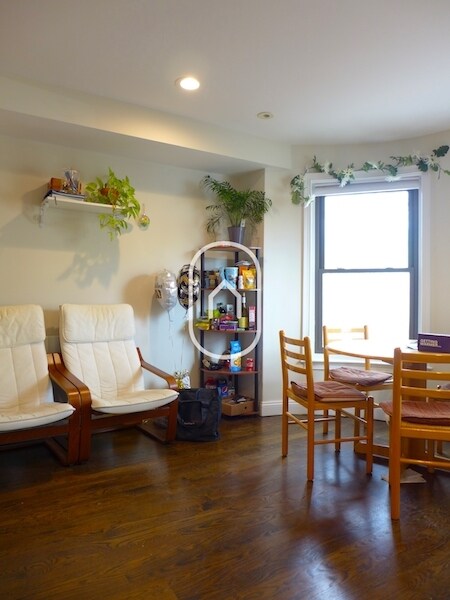 Foto del edificio - 66 Hammond St