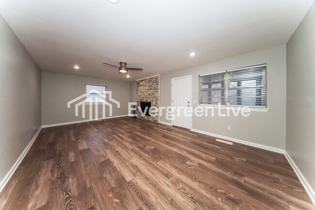 Foto del edificio - 609 Banner Ave