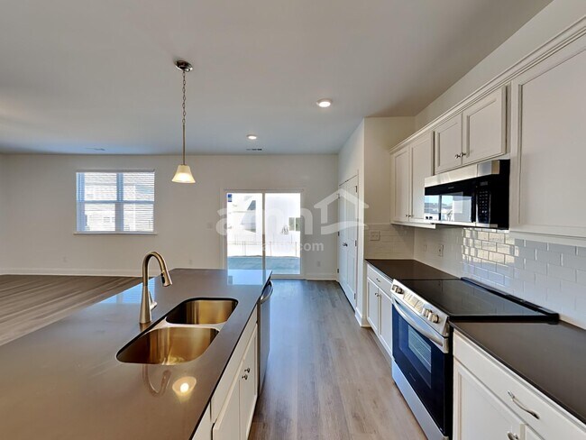 Foto del edificio - 5340 Purple Frost Way