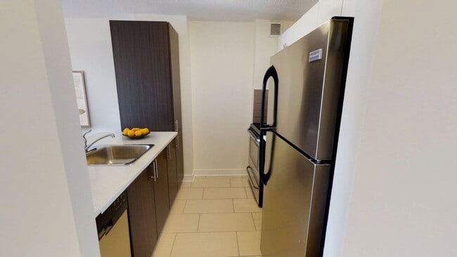 Interior Photo - Avalon Park