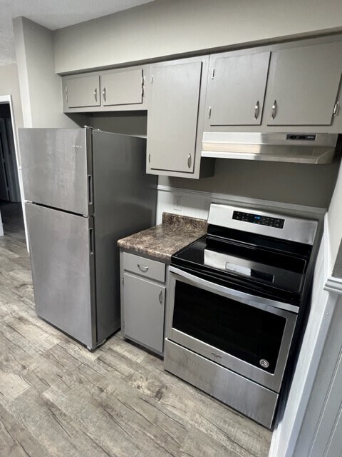 Foto del edificio - 2143 Wildwood Rd
