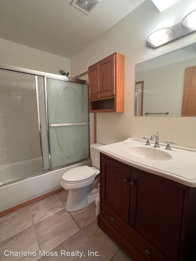 Building Photo - 4 br, 3 bath House - 3801 E Cottonwood Way...
