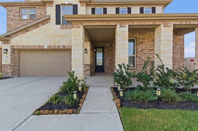 Building Photo - 12806 Mossy Knl Dr