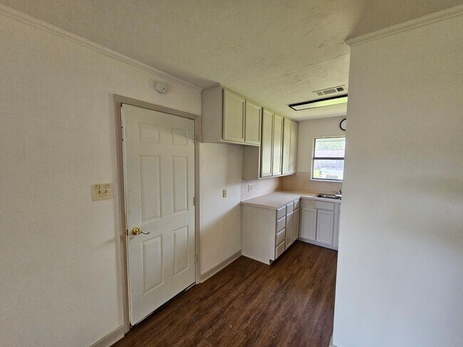 Foto del edificio - 3 Bedroom Single Family Home in Orange