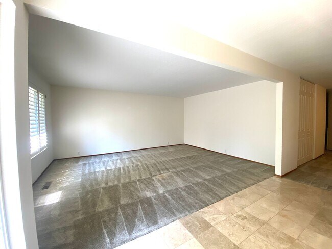 Foto del edificio - 4 Bed/2 BA Single Story Home, Downtown Ple...