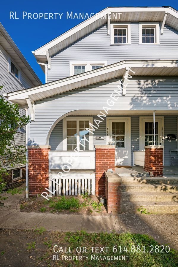 Building Photo - Remodeled 3 bedroom 1 bathroom duplex in G...