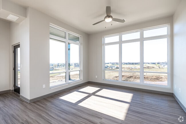 Interior Photo - Ventnor