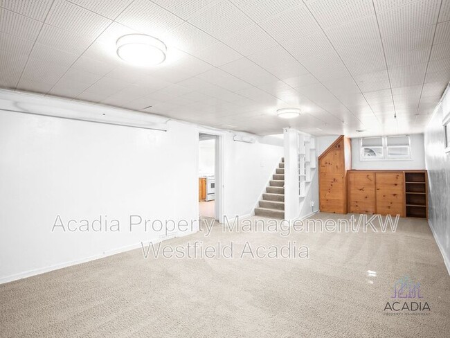 Building Photo - 127 E 600 N