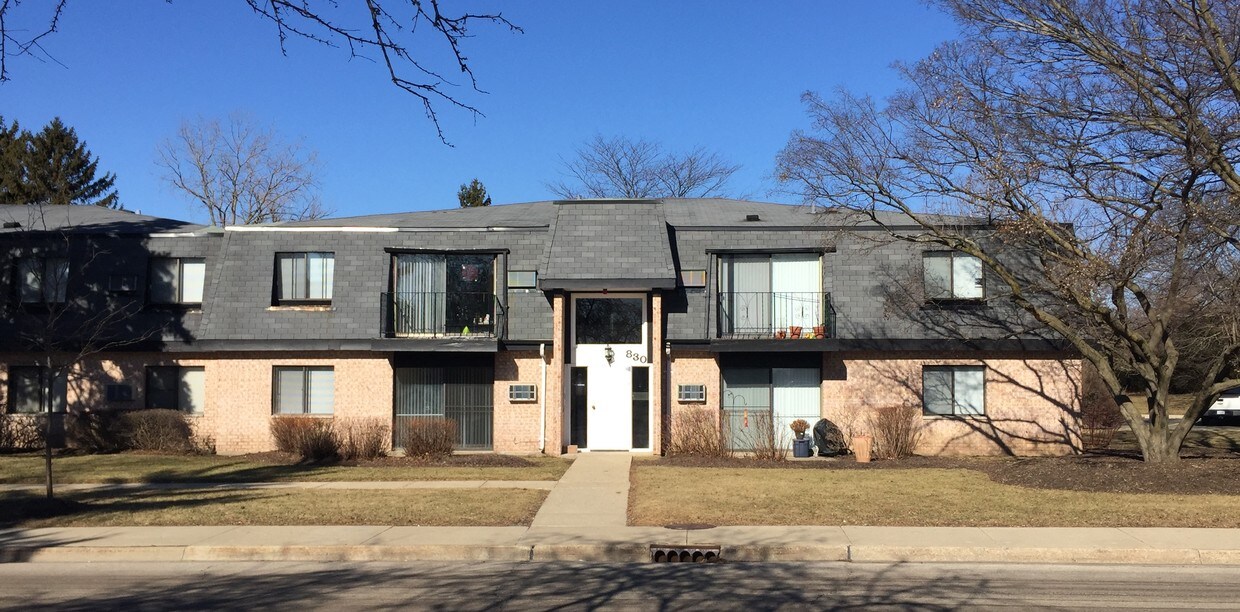 Primary Photo - 830 Westmoreland Dr