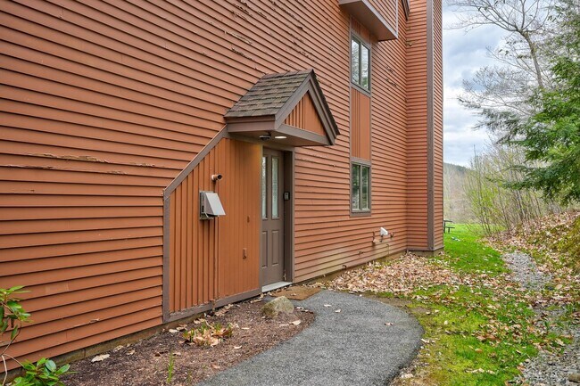 Foto del edificio - F37 Nordic Village Ln