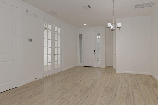 Building Photo - 227 Kendrick Pines Blvd