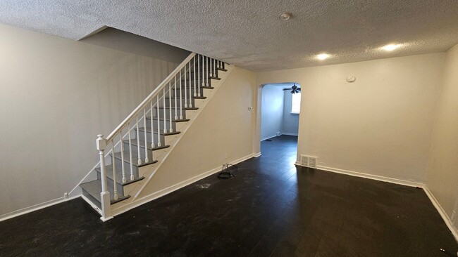 Building Photo - Beautiful, modern home with attached garage!