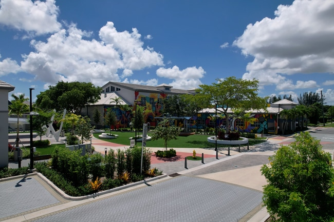 Building Photo - Brisa Apartment Homes